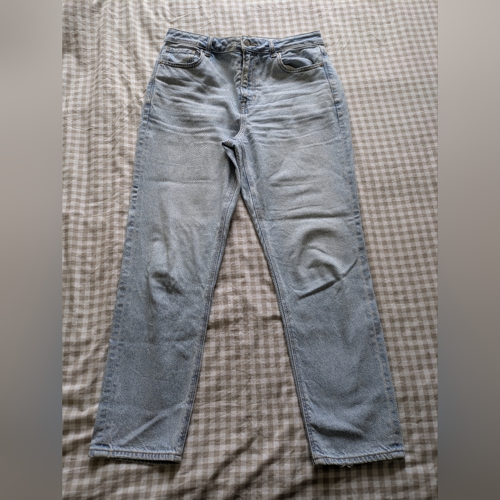 Almost New American Eagle Mom Jeans